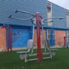 Maquina de ejercicio hombros espalda