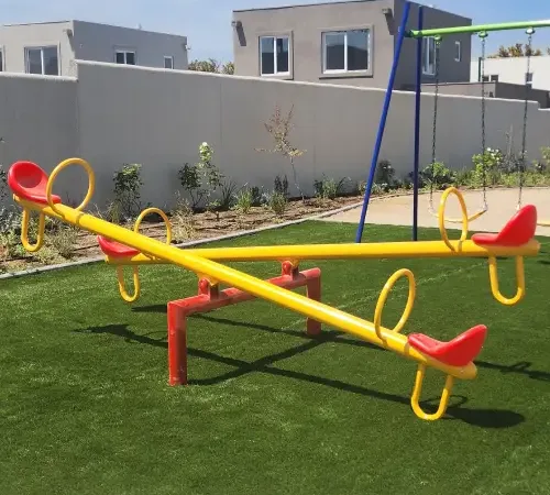 Balancines y Carruseles de Plaza SILLA INFANTIL PLASTICA ROJA